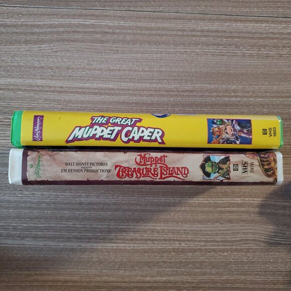 2 Muppet Movies VHS - The Great Muppet Caper and Muppet Treasure Island - Picture 10 of 10